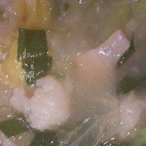 西のまるごと鍋☆野菜たっぷりモツ煮鍋